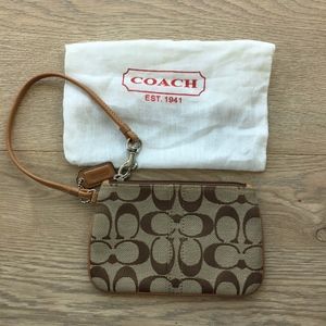 Coach Like New Classic "C" Wristlet